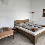 Pro Nenarocne * Jindrichuv Hradec