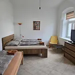 Apartment Pro Nenarocne Jindrichuv Hradec
