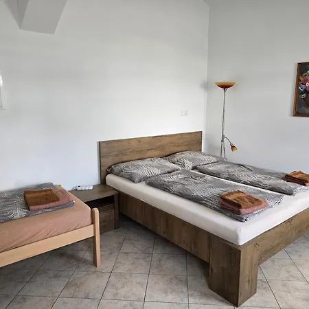 Pro Nenarocne * Jindřichův Hradec